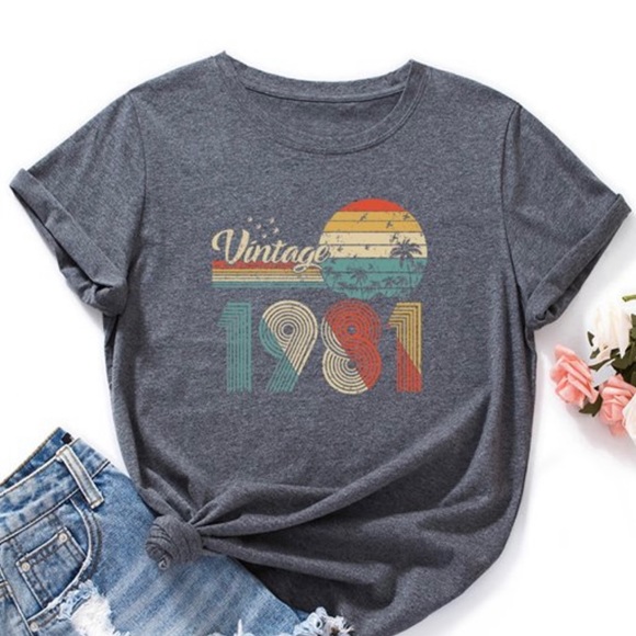 Dark Gray Short Sleeve Fitted Tee - Picture 1 of 2